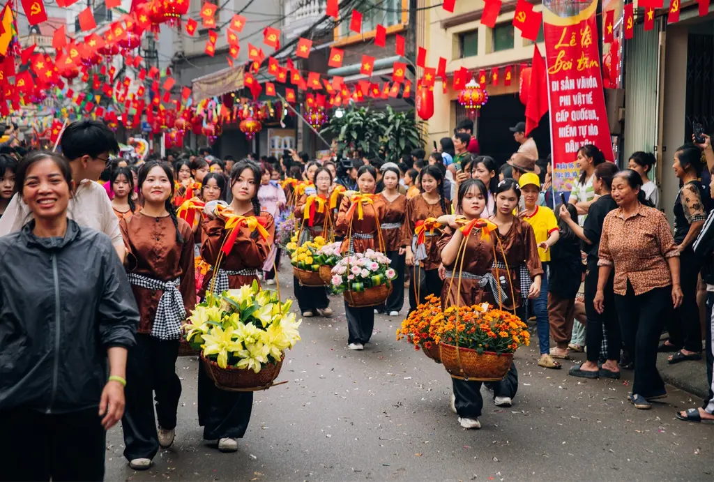 Đoàn rước tại Hội bơi Đăm