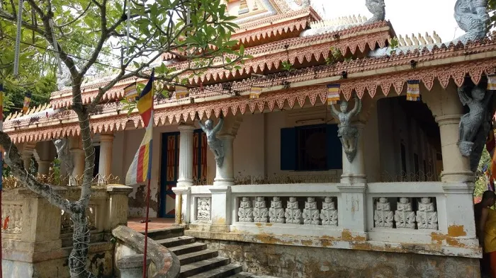 Không gian tại Chùa Láng Cát