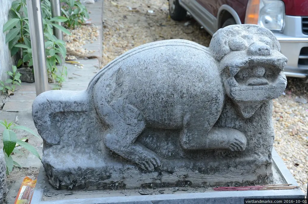 Nghê đá tại Chùa Nành