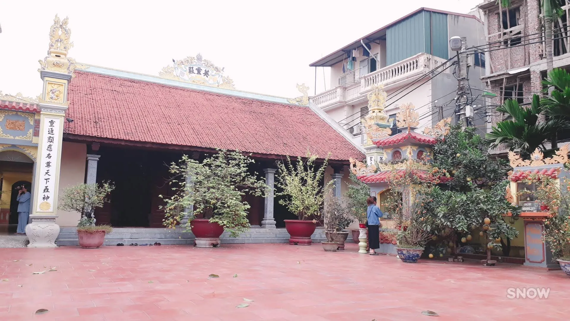 Cảnh quan di tích Chùa Sùng Quang