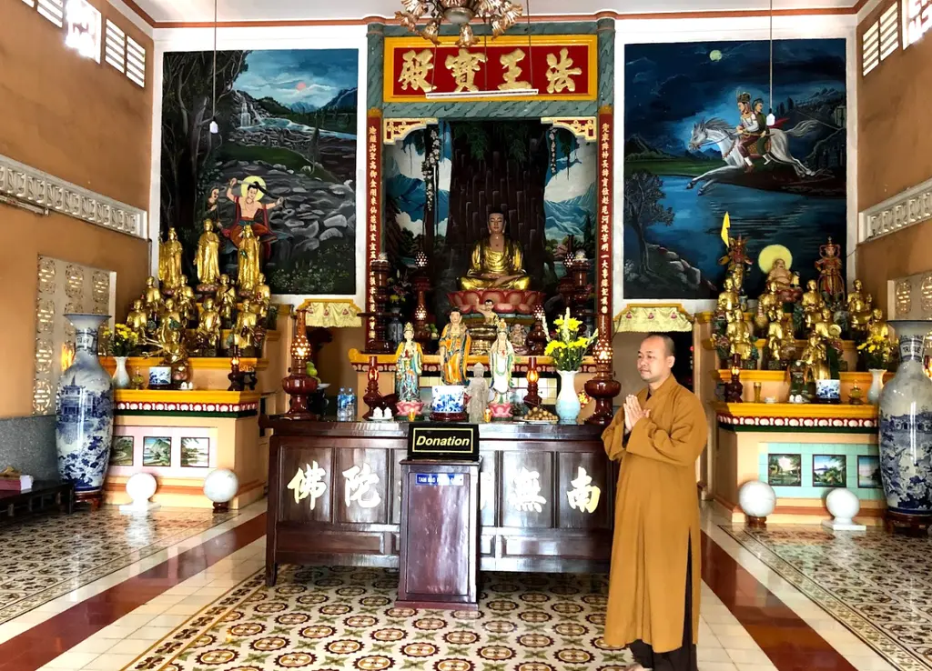 Nội điện Chùa Phước Hậu