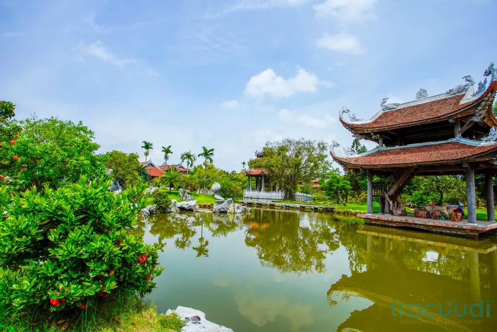 Cảnh quan di tích Chùa nôm (Linh Thông Cổ Tự)