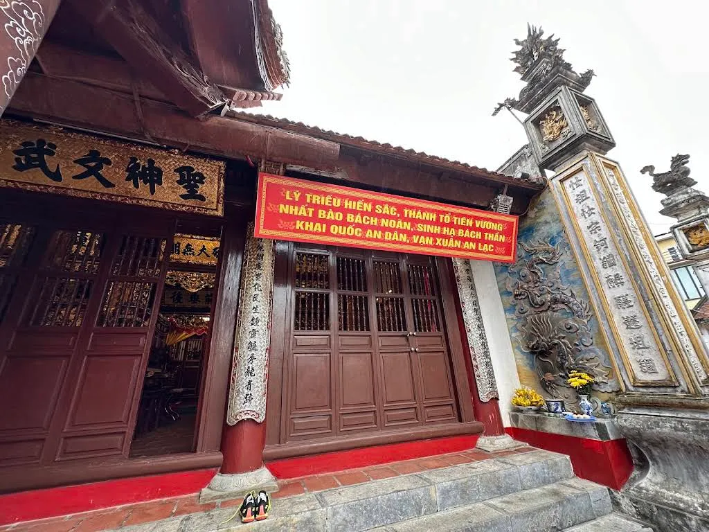 Cảnh quan di tích Đình Nội Bình Đà