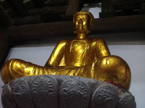 Tượng Phật A Di Đà - Bảo vật Quốc gia tại Chùa Ngô Xá