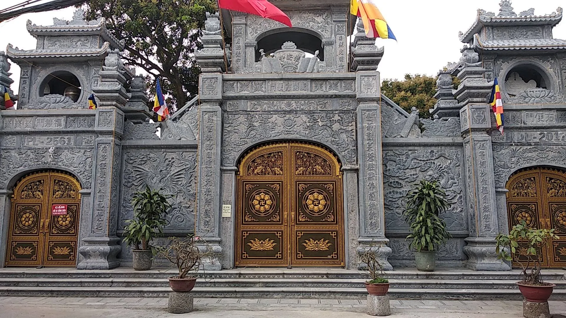Kiến trúc cổng tam quan Chùa Tựu Liệt