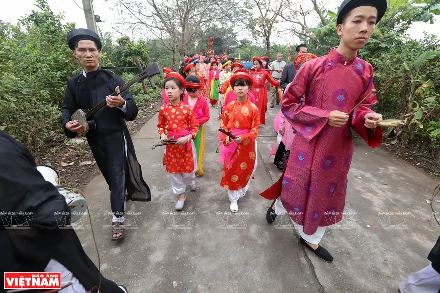 Phường bát âm tấu nhạc tại Hội làng Thổ Khối
