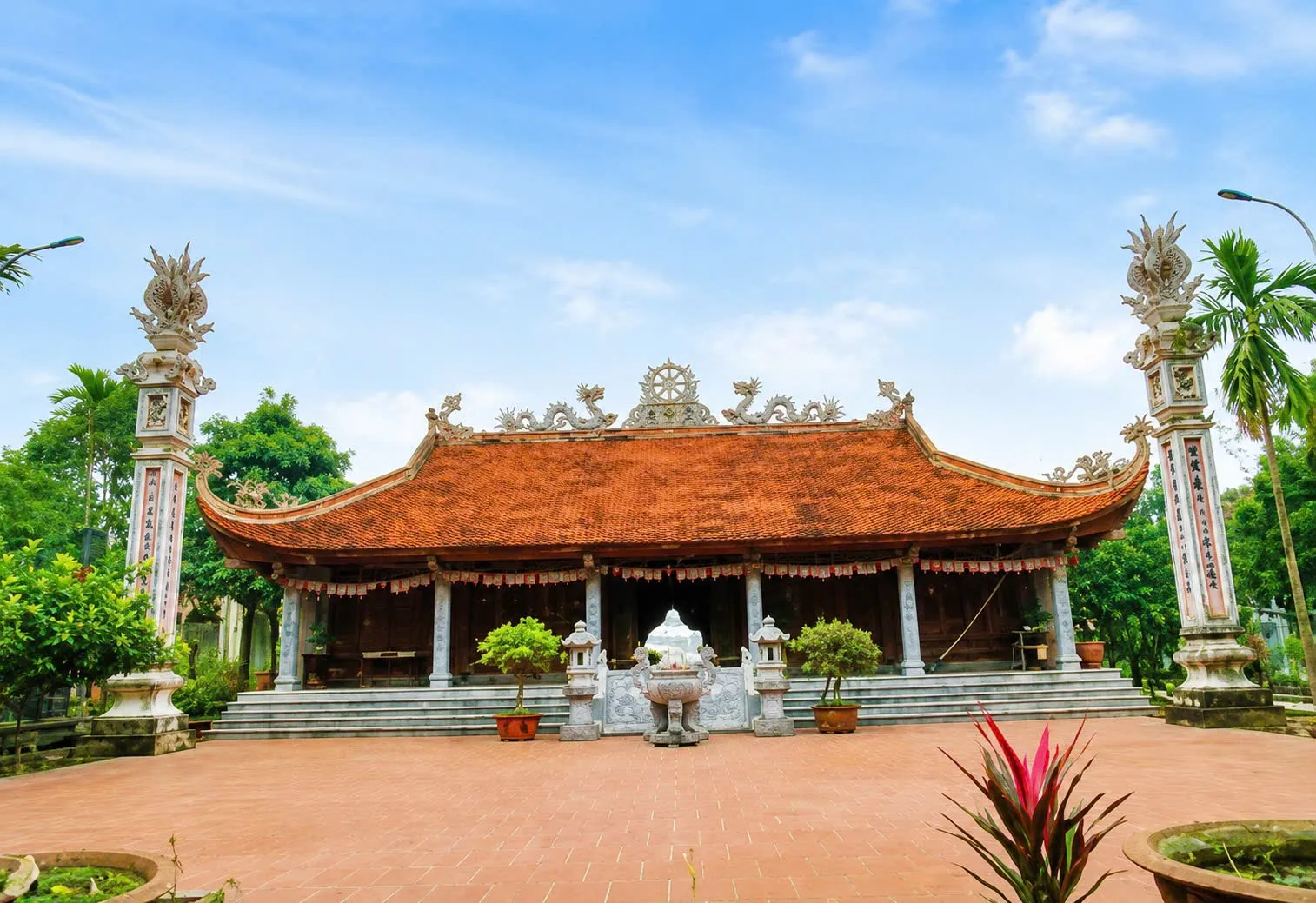 Không gian cảnh quan di tích Chùa Thượng – Linh Nhạc tự