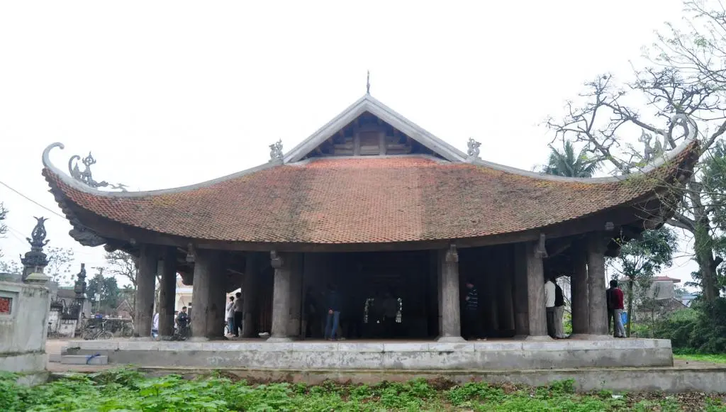 Cận cảnh Đình Quang Húc