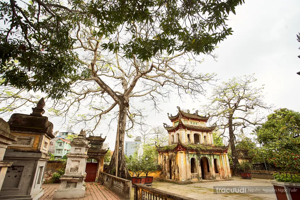 Không gian cảnh quan di tích Chùa Trung Hành