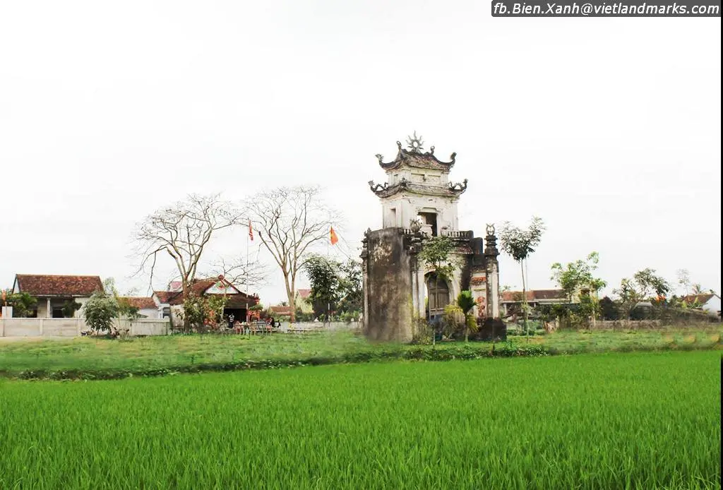 Đền Đệ Nhất chụp từ xa