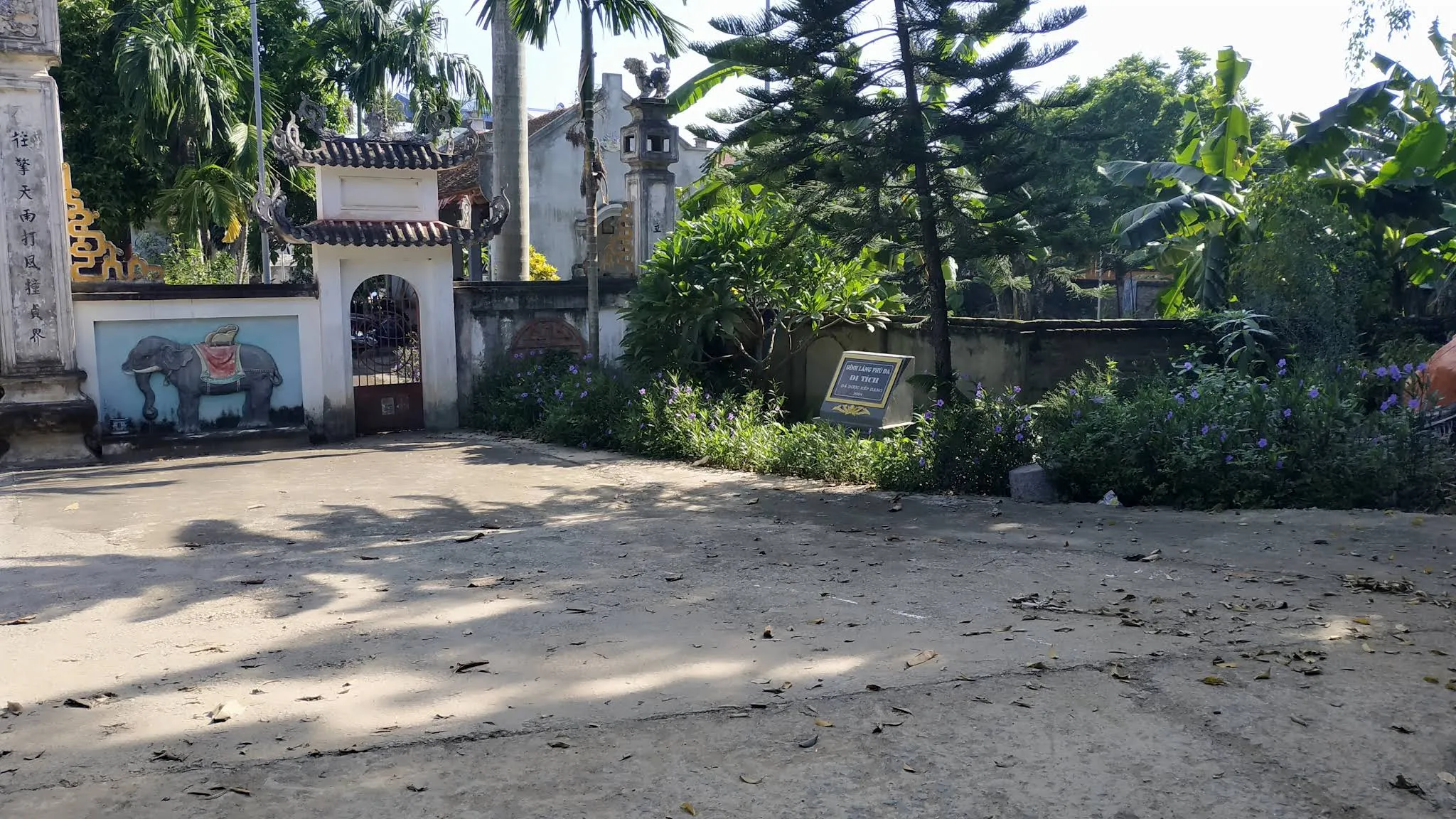 Cảnh quan Đình Phú Đa