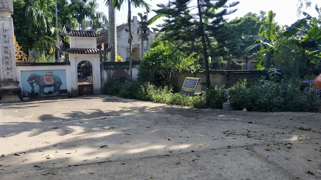 Cảnh quan Đình Phú Đa