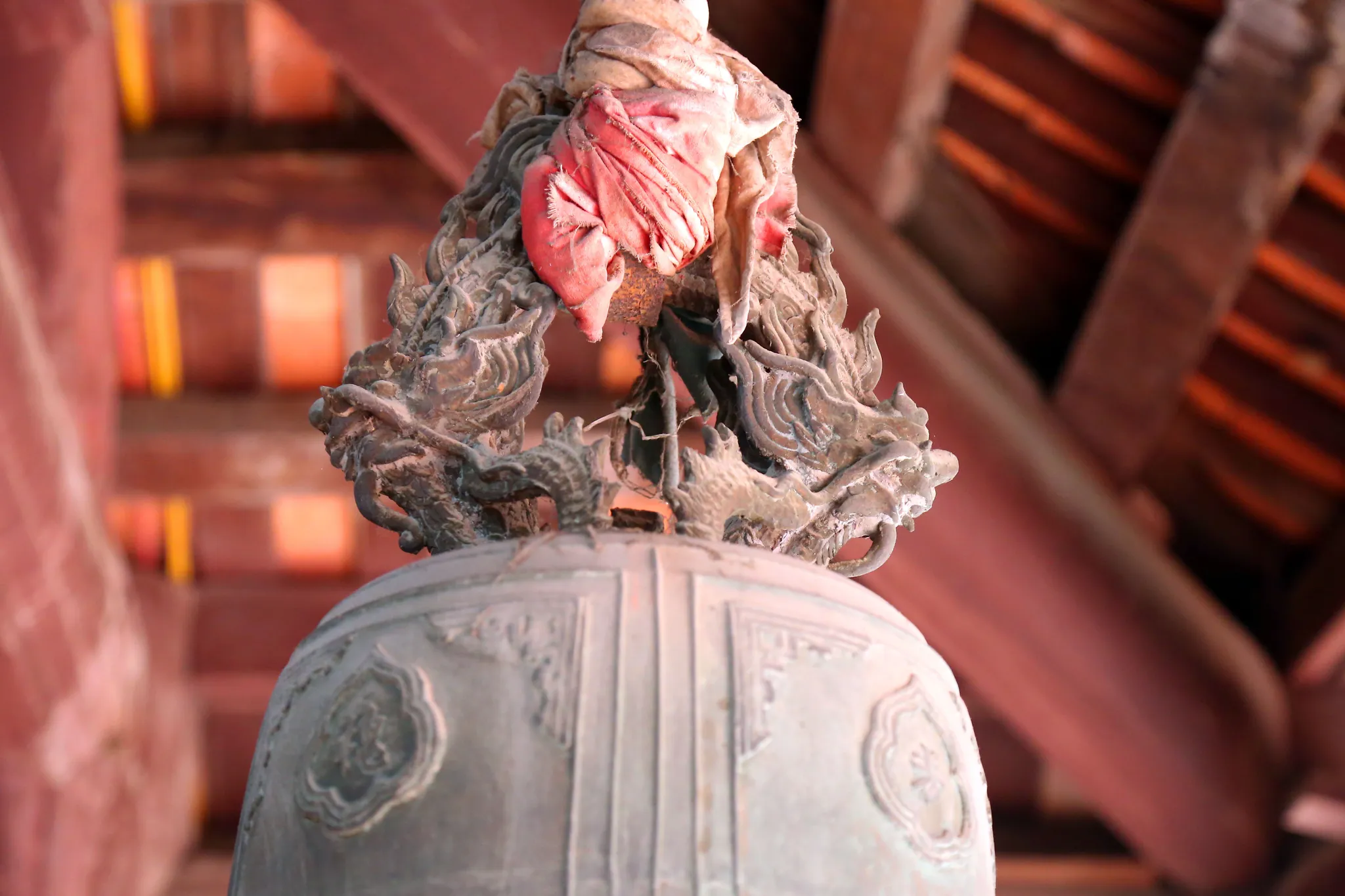 Quai chuông trong đình Hòe Thị