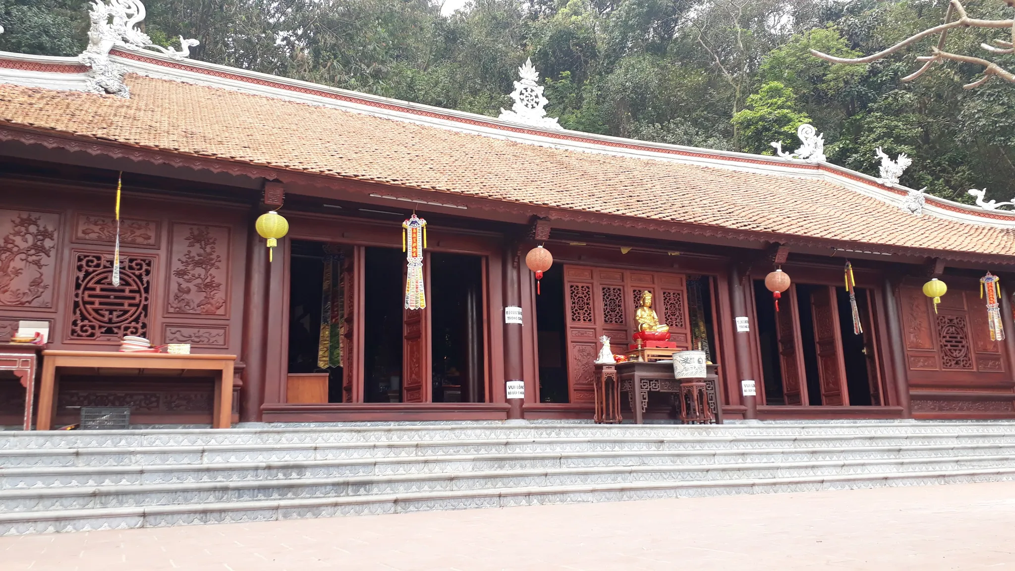 Cảnh quan di tích quốc gia đặc biệt chùa Tây Phương