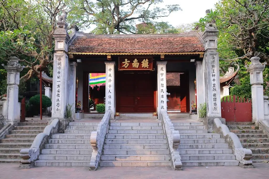 Cảnh quan di tích Đền Thuỵ Khuê