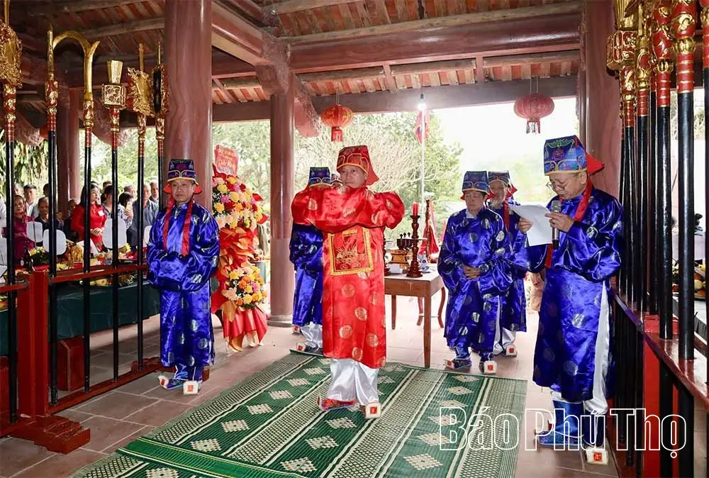 Lễ tế tại Lễ hội đình Phục Cổ