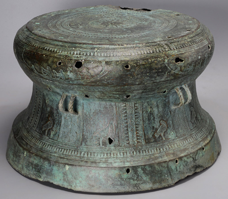 Tang trống đồng Quảng Chính
