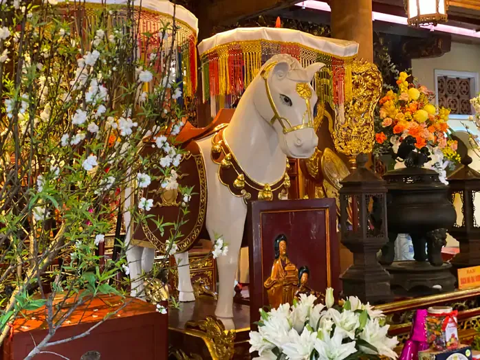 Đền Bạch Mã – Nơi huyền tích Thăng Long còn sống giữa lòng Hà Nội