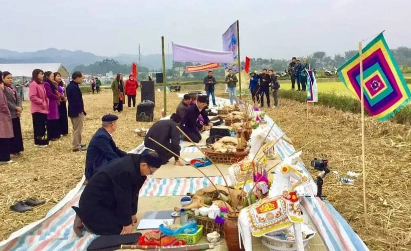 Lễ hội Lùng Tùng của người Thái ở Than Uyên (Lai Châu)