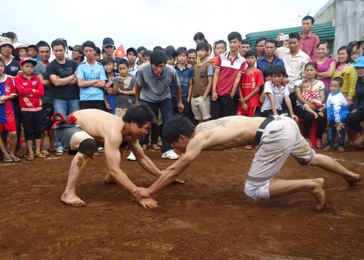 Hội làng Quang Biểu – Sắc màu hội làng bên dòng sông Cầu