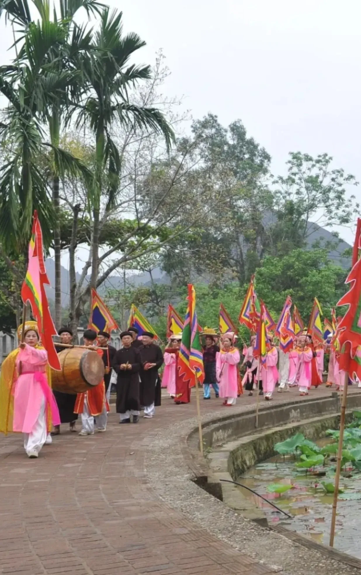 Lễ hội Đền thờ Lê Uy và Trần Khát Chân