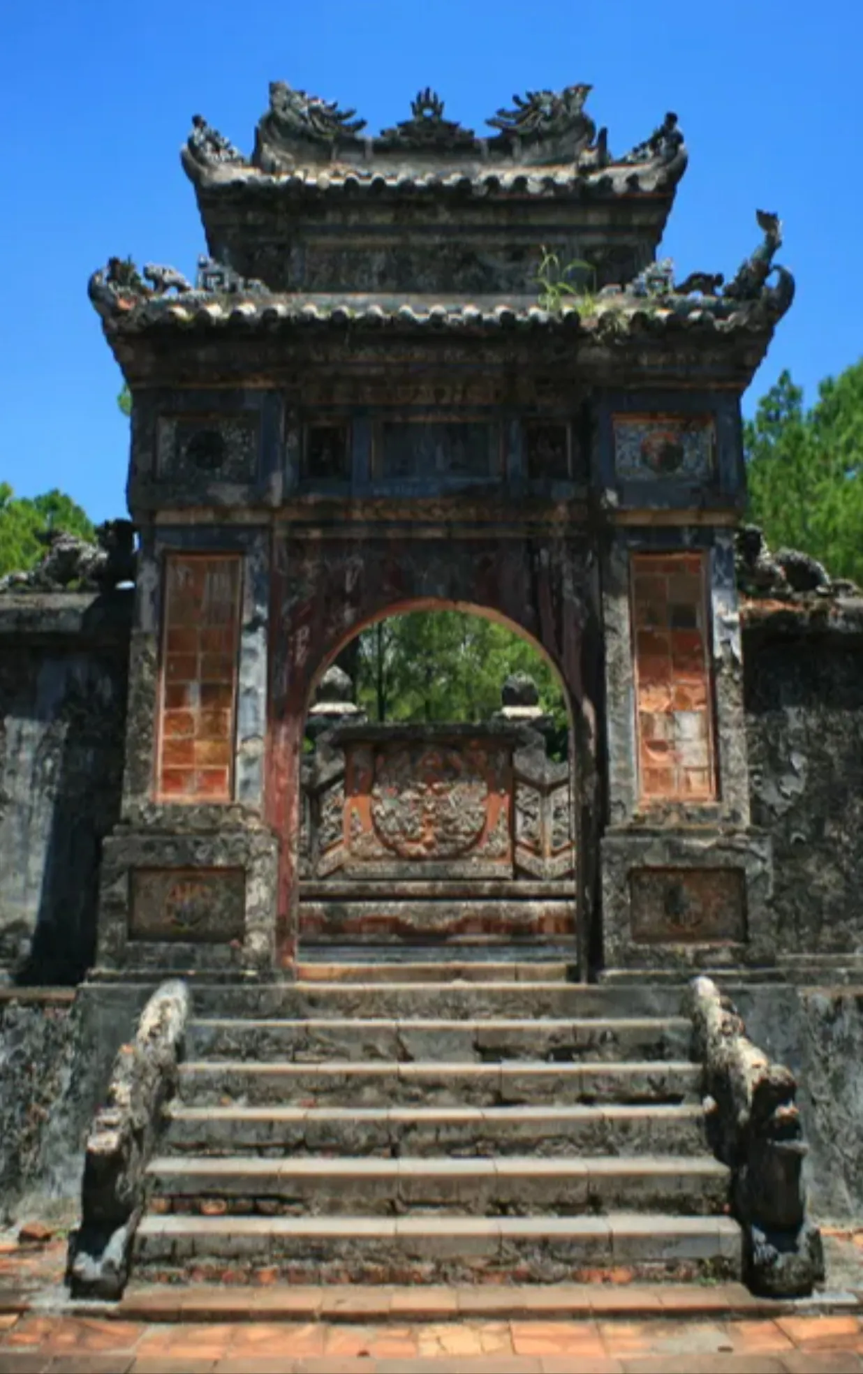 Khiêm Thọ Lăng (Lăng Hoàng hậu Lệ Thiên Anh)