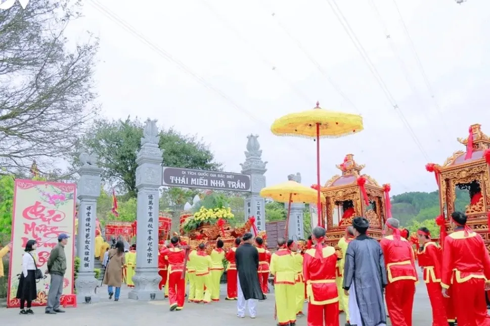 Lễ hội Thái miếu nhà Trần