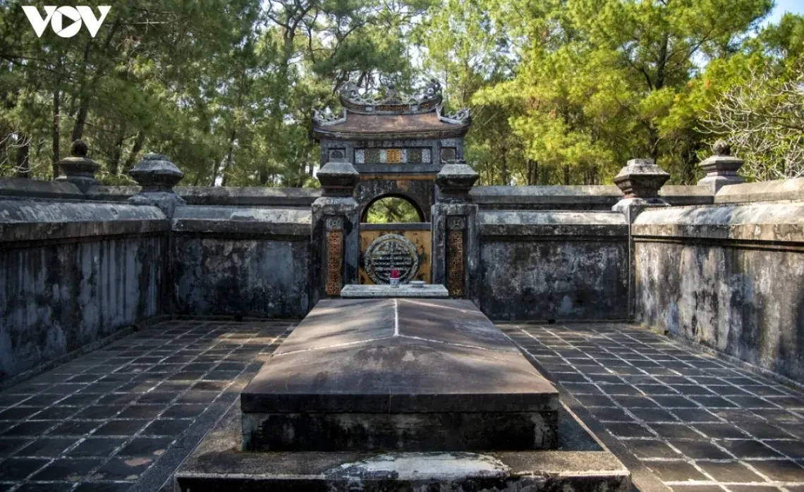 Lăng vua Kiến Phúc