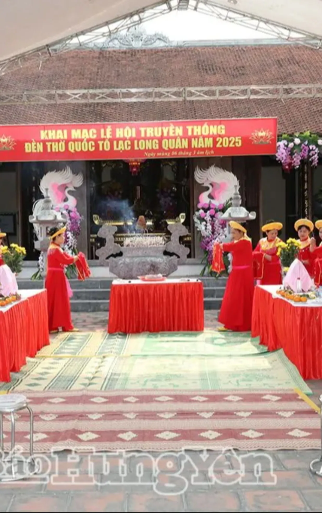 Lễ hội đền Lạc Long Quân