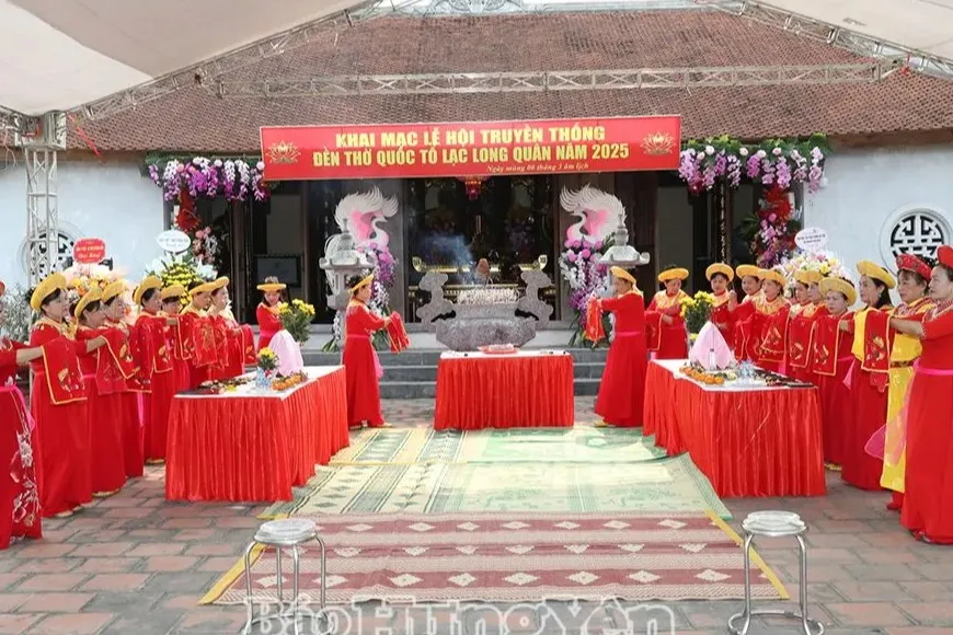 Lễ hội đền Lạc Long Quân