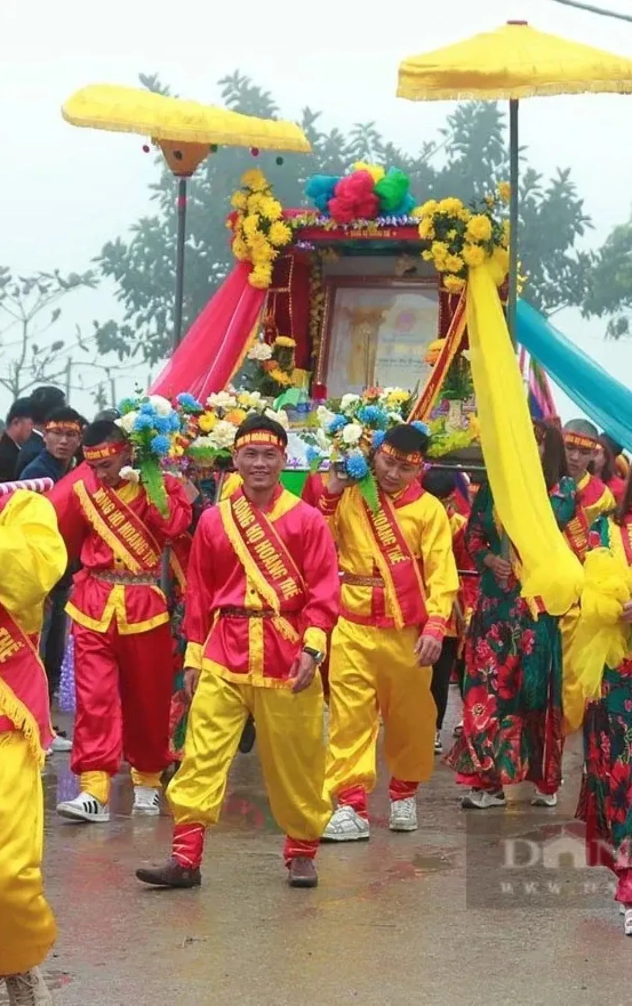 Lễ hội Đền Vạn Lộc