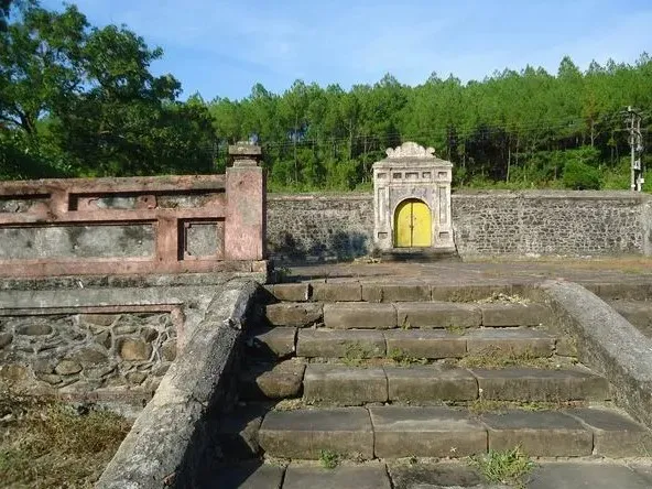 Tổng quan Lăng Cơ Thánh