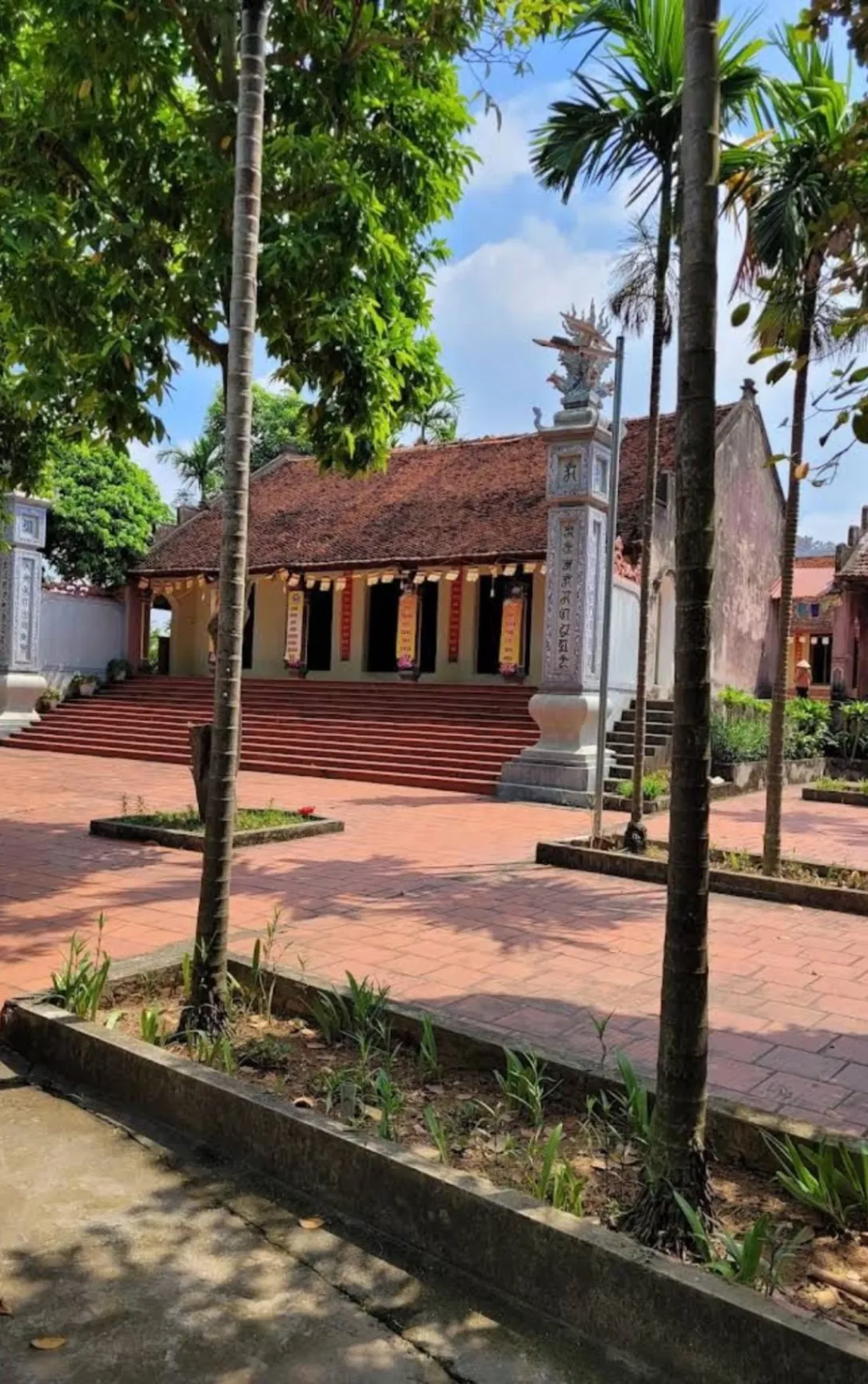 Chùa Thánh Lâm Tự (Chùa Bãi)
