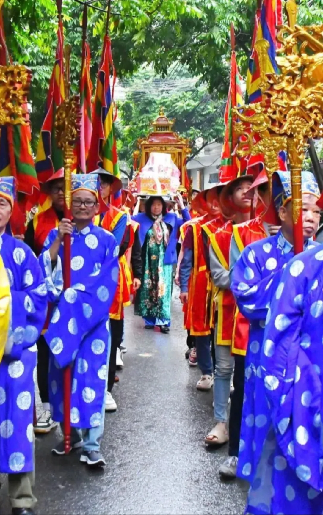 Lễ hội vật truyền thống đình làng Mai Động