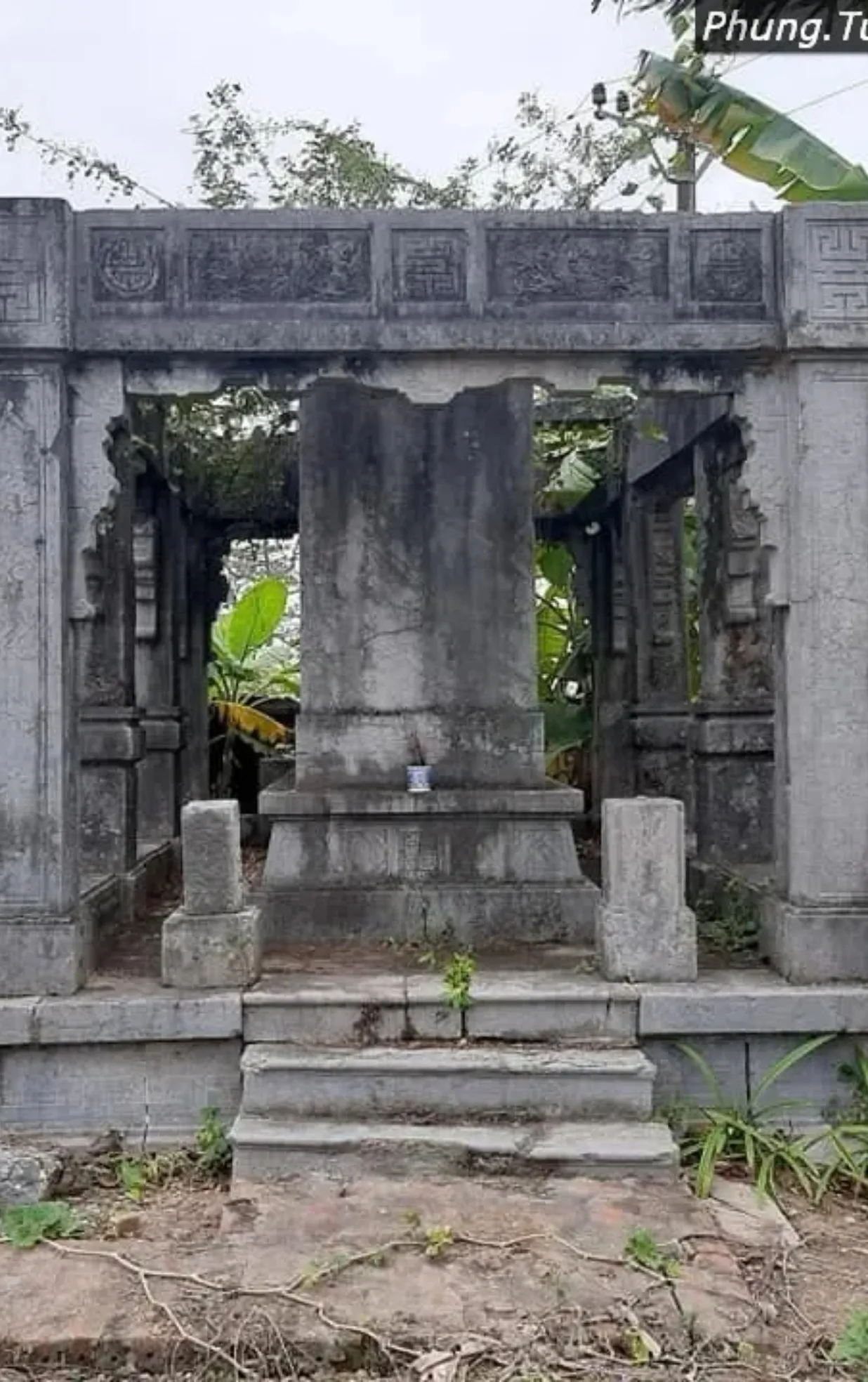 Lăng mộ Nguyễn Tuyên