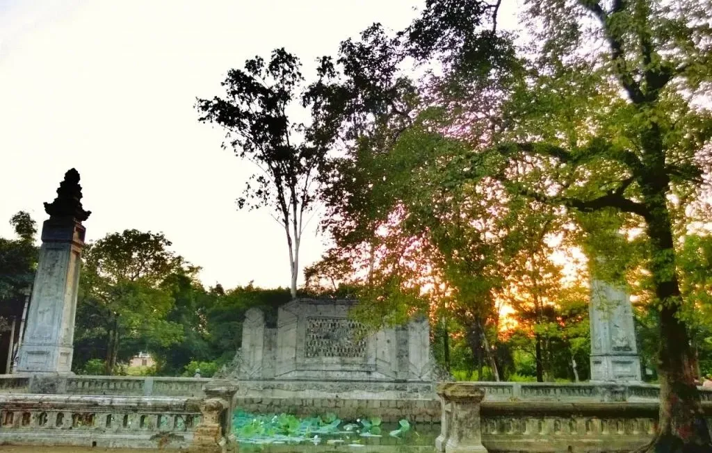 Tổng quan Lăng Vạn Vạn (Lăng Tiên Cung)