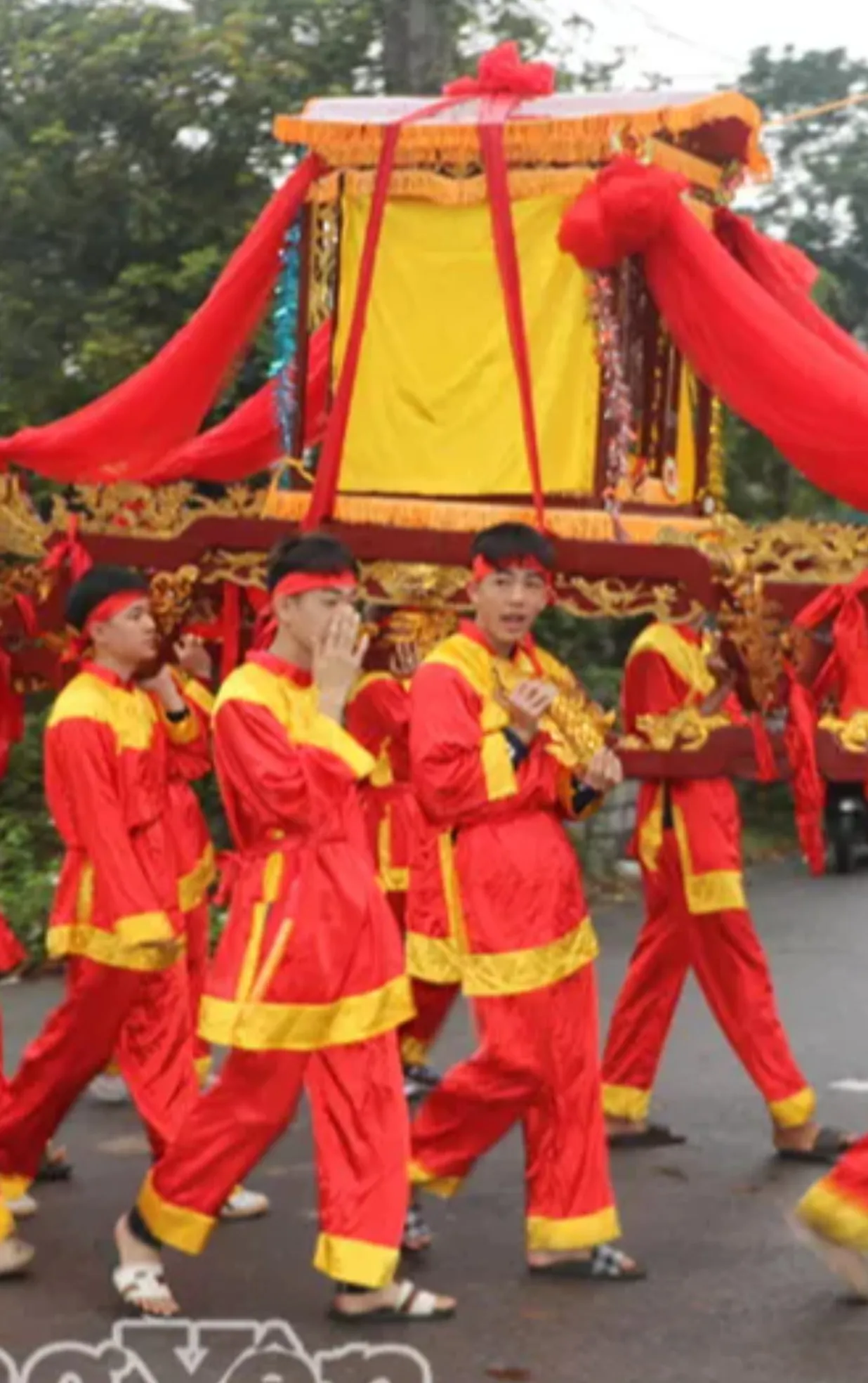 Lễ hội đền Trà Phương