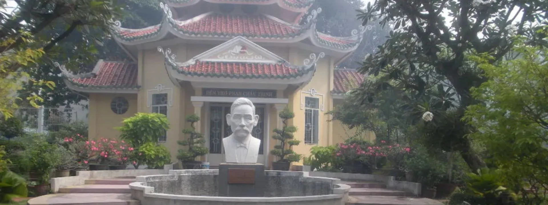 Mộ Phan Châu Trinh