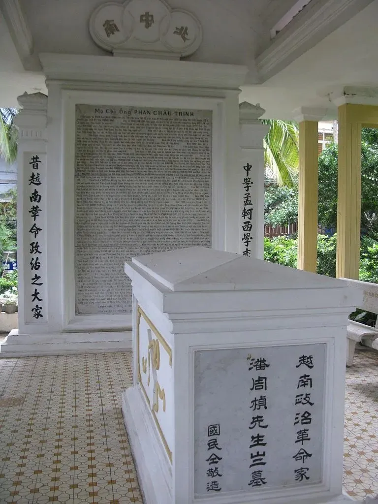 Mộ Phan Châu Trinh