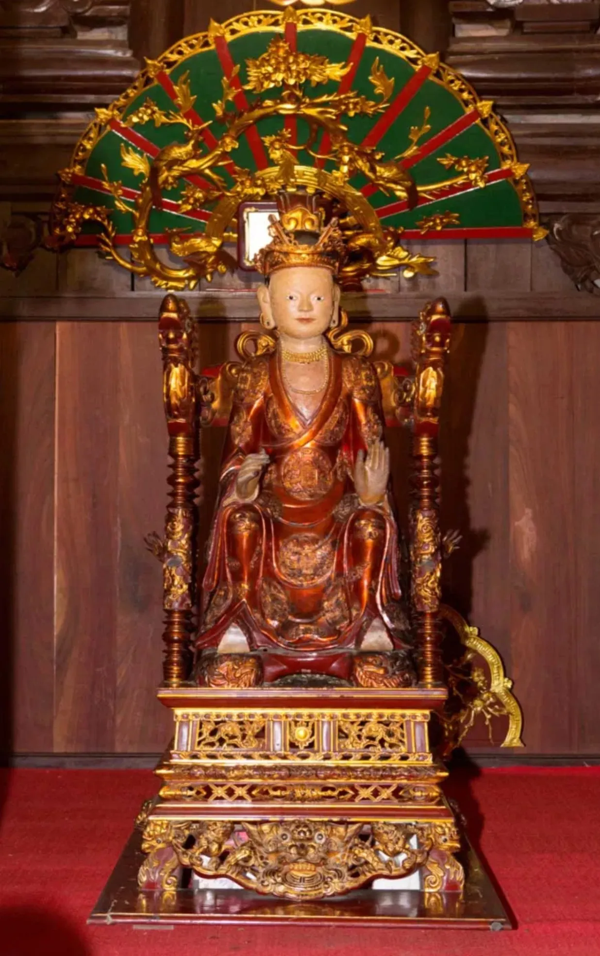 Tượng mẫu Âu Cơ