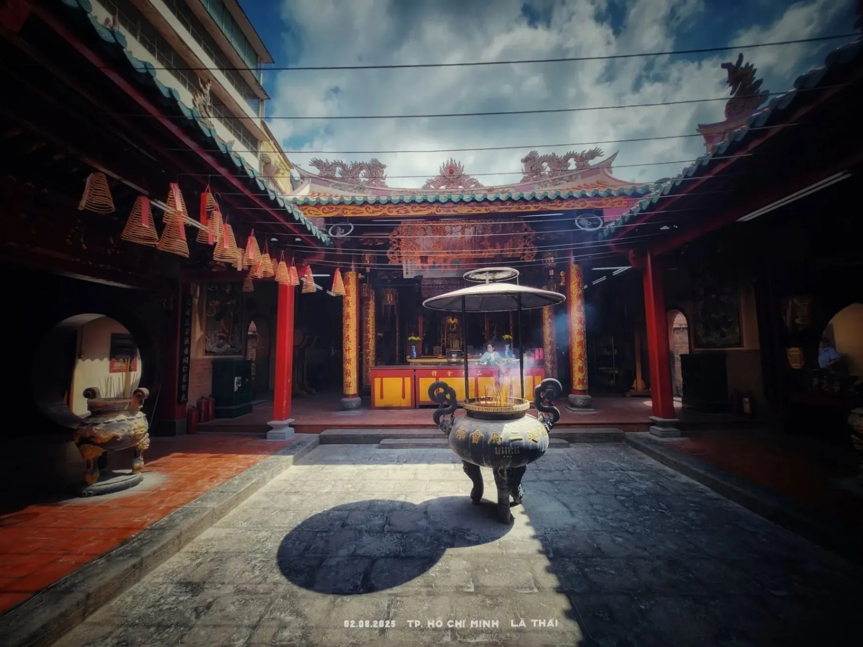 Miếu Nhị Phủ (chùa Ông Bổn)