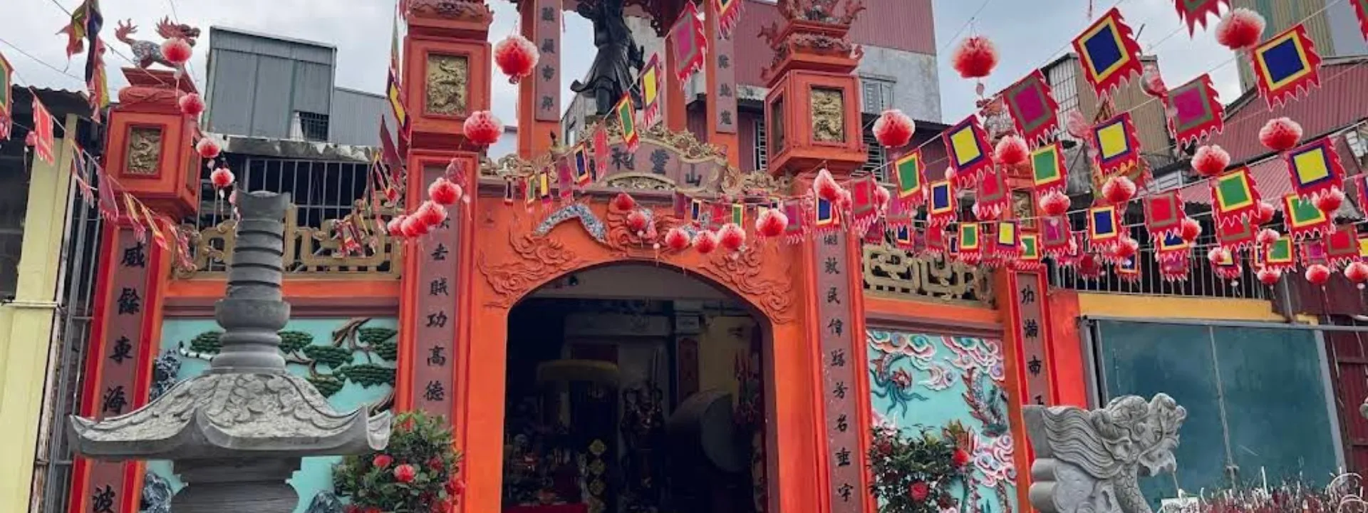 Đền Sơn Hải