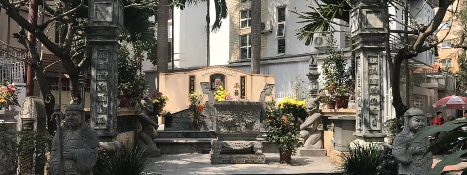 Lăng bà chúa Trần Thị Tốt