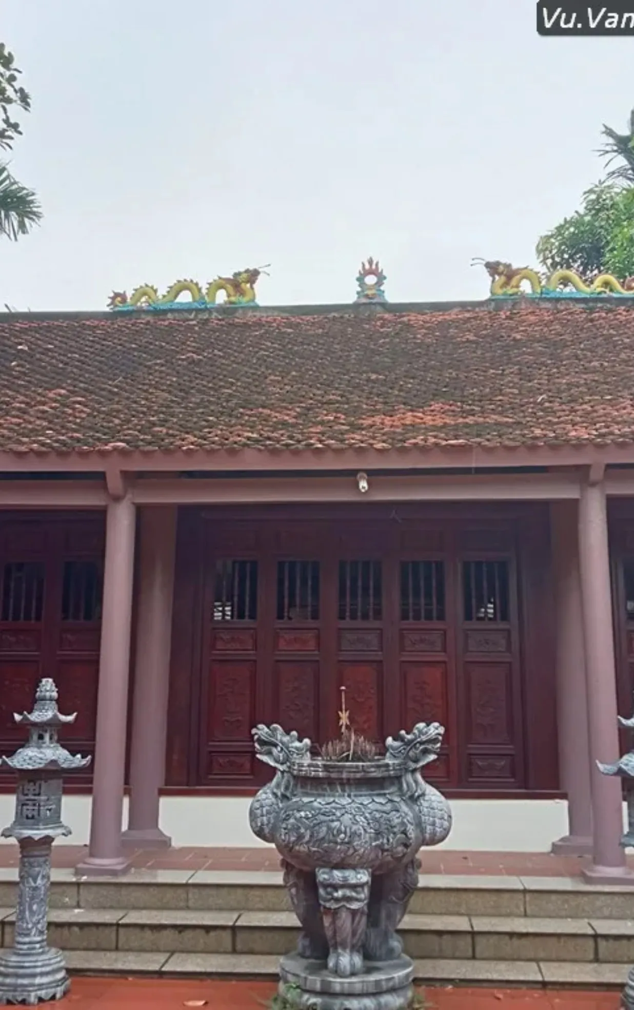 Đền Đức Thánh Đinh