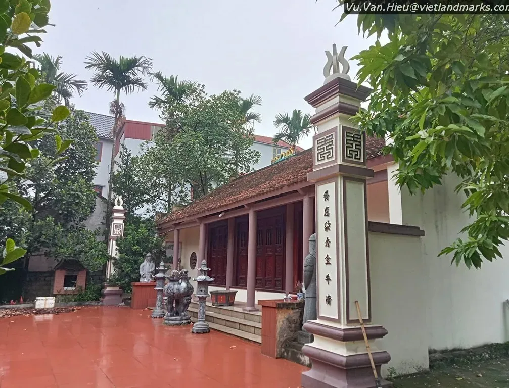 Tổng quan Đền Đức Thánh Đinh
