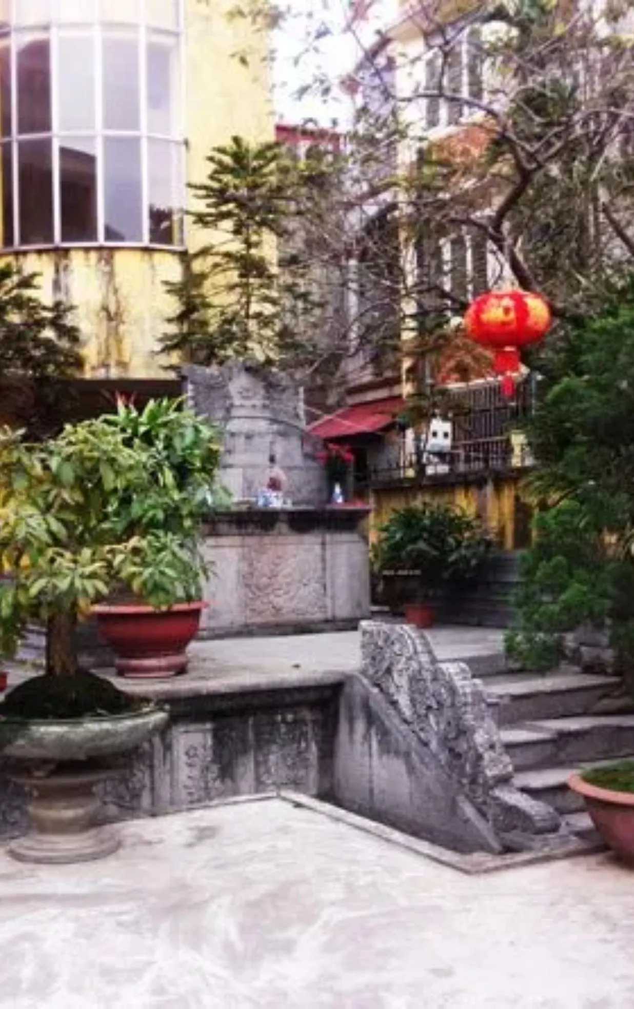 Lăng mộ Quan tri huyện Nghi