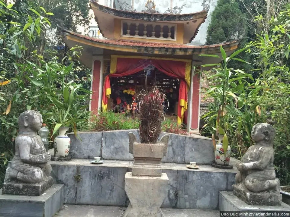Mộ Trạng Bùng Phùng Khắc Khoan