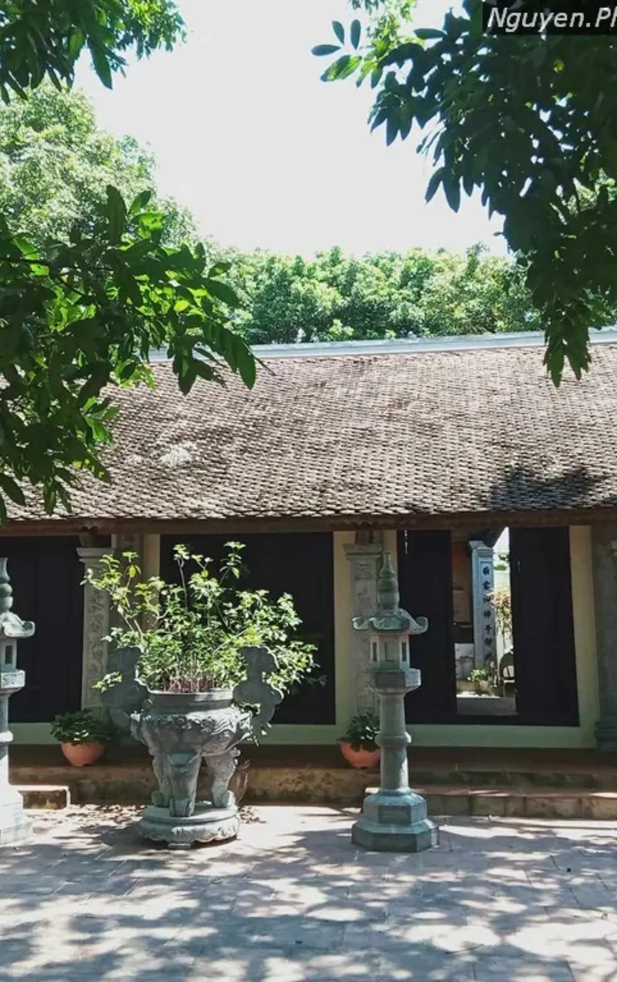 Đền Hồ