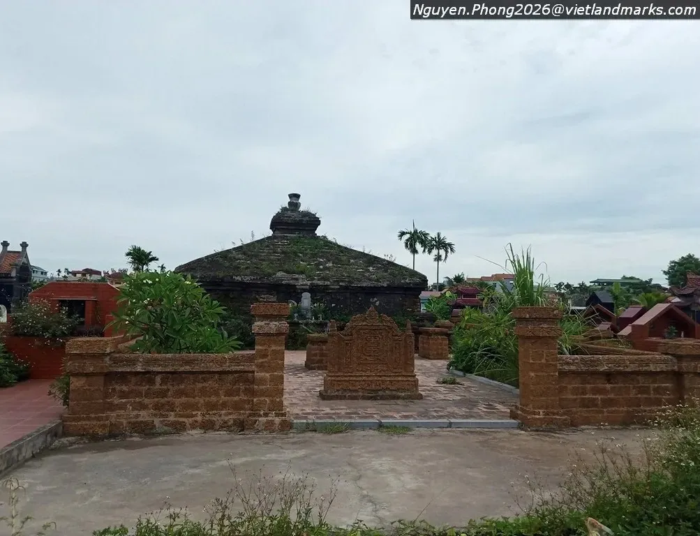 Lăng mộ Đoàn Trọng Côn