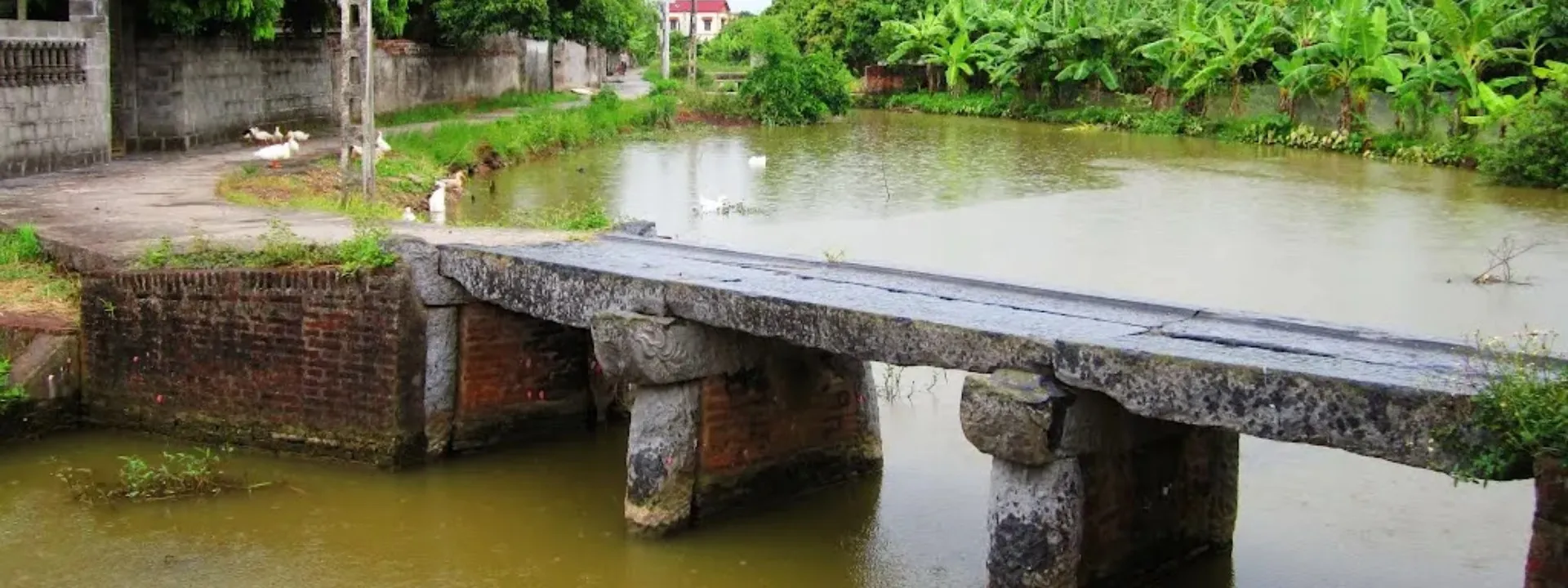 Cầu đá Miếu Khẩu